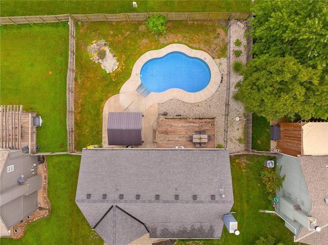 433 W Bluebird Street, Gardner, KS 66030