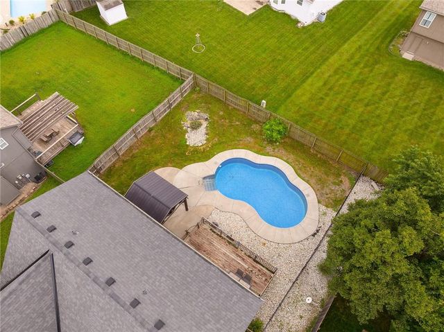 433 W Bluebird Street, Gardner, KS 66030