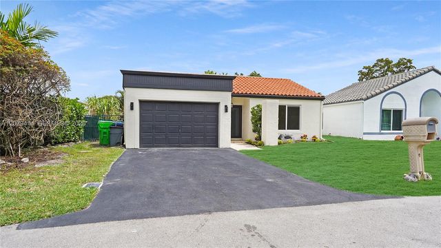 9661 NW 44th Court, Sunrise, FL 33351