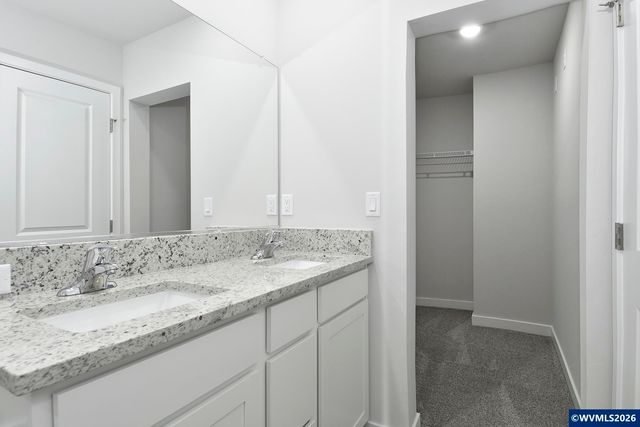 1139 Parkside Av, Woodburn, OR 97071