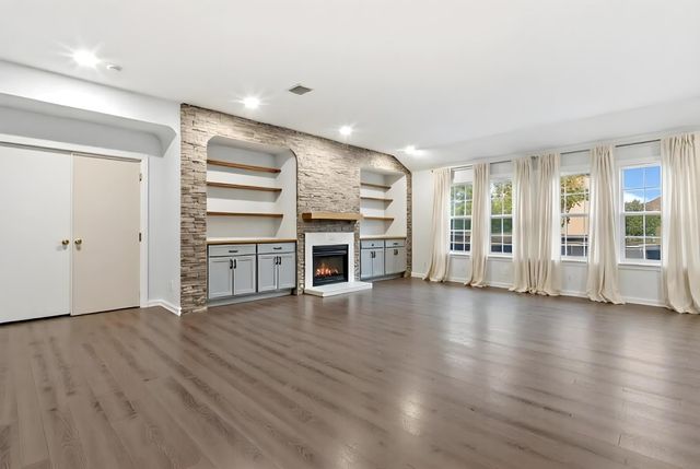 19721 San Chisolm DR, Round Rock, TX 78664