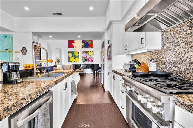 4 Oakmont Drive, Rancho Mirage, CA 92270