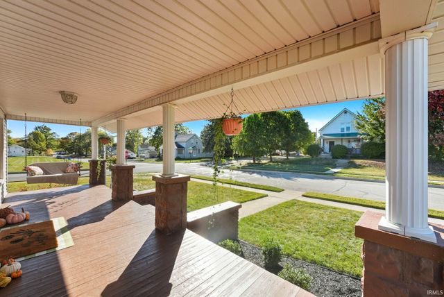 211 S Elm Street, Columbia City, IN 46725