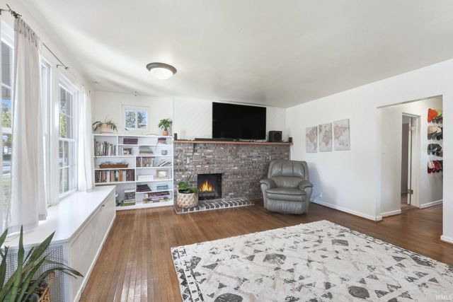 211 S Elm Street, Columbia City, IN 46725