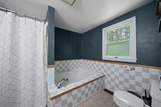 130 Tolend Road, Barrington, NH 03825