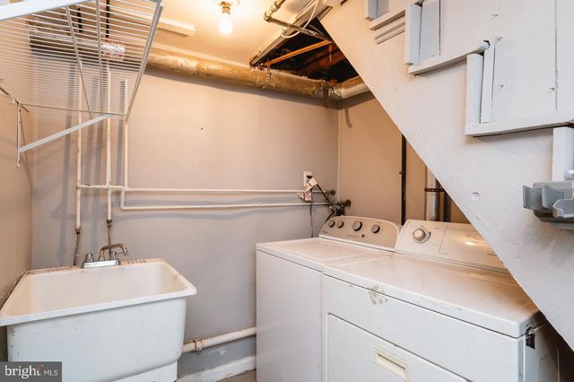 3321 ELM AVE, Baltimore, MD 21211