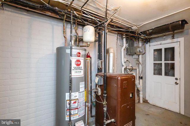 3321 ELM AVE, Baltimore, MD 21211