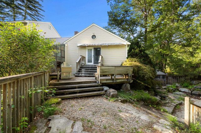 34 Sharon Road, Windham, NH 03087