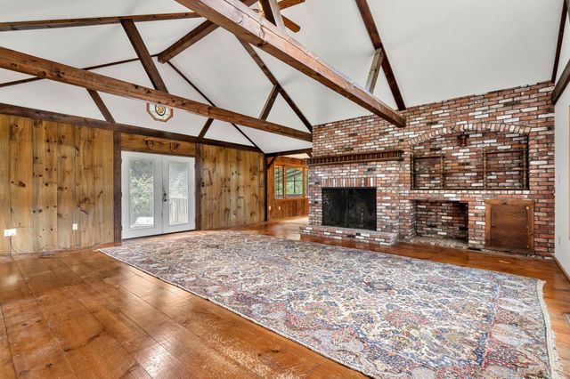 34 Sharon Road, Windham, NH 03087