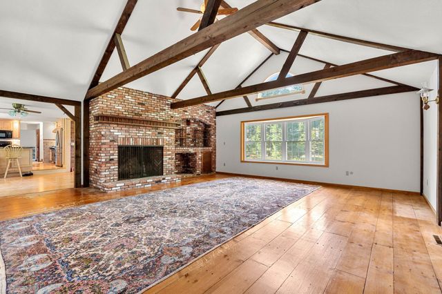34 Sharon Road, Windham, NH 03087