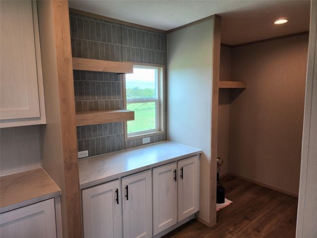 41 PR 3042, Gonzales, TX 78629