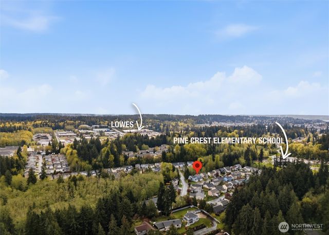 5655 Gateway Lane NW, Bremerton, WA 98311