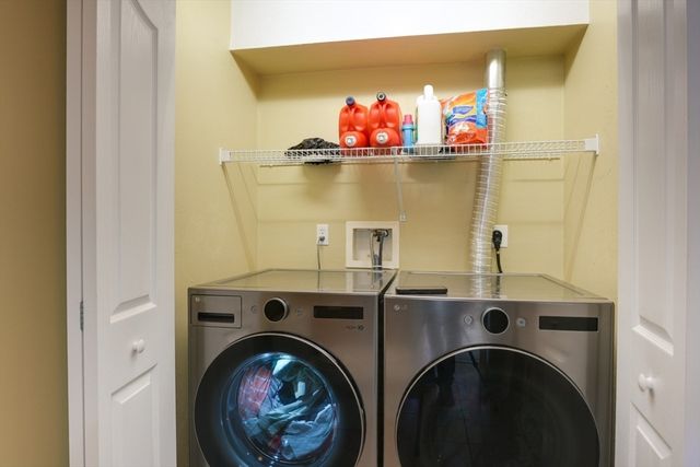 18 Lincoln Ave 18, Millbury, MA 01527