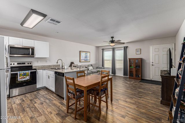 118 W DEWEY Avenue, Coolidge, AZ 85128