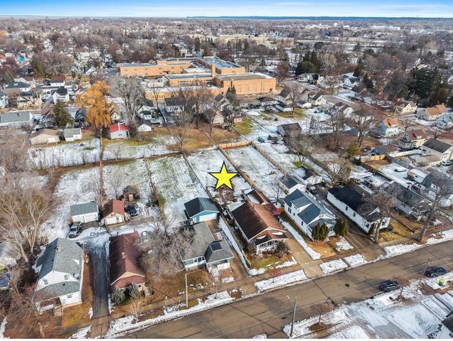 1339 CHICAGO STREET, Green Bay, WI 54301