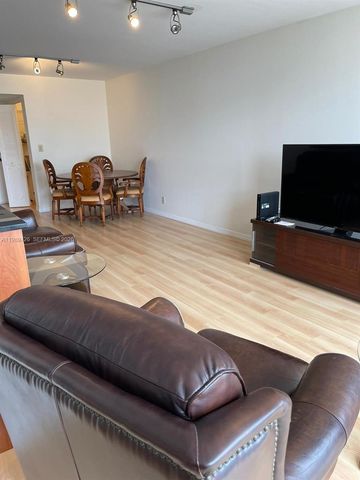 800 E Parkview Dr 802, Hallandale Beach, FL 33009