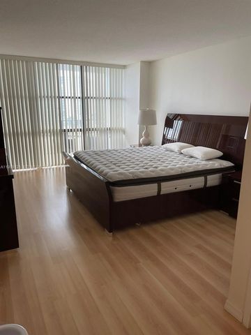 800 E Parkview Dr 802, Hallandale Beach, FL 33009