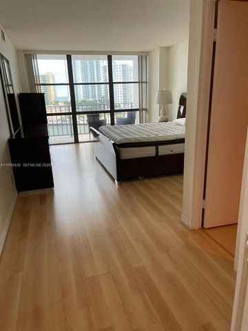 800 E Parkview Dr 802, Hallandale Beach, FL 33009