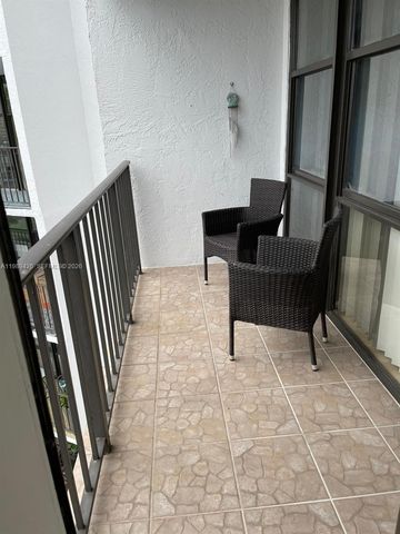 800 E Parkview Dr 802, Hallandale Beach, FL 33009