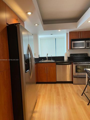 800 E Parkview Dr 802, Hallandale Beach, FL 33009