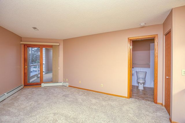 14575 Burma Avenue W 201, Rosemount, MN 55068