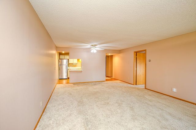 14575 Burma Avenue W 201, Rosemount, MN 55068