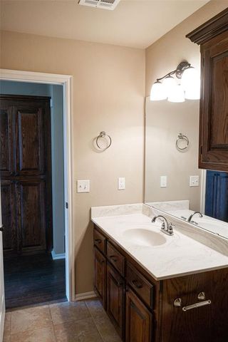8009 Hillers Road, Oklahoma City, OK 73132