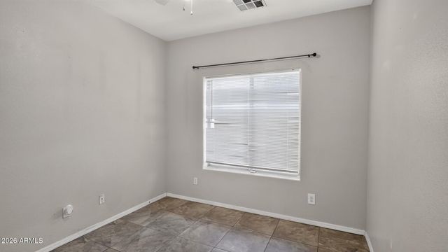 7230 W SHEILA Lane, Phoenix, AZ 85033