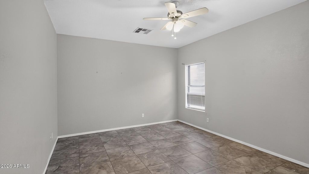 7230 W SHEILA Lane, Phoenix, AZ 85033 — photo 3