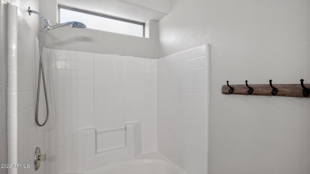 7230 W SHEILA Lane, Phoenix, AZ 85033 — photo 5