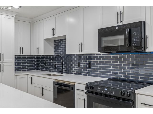 2180 Nw 3RD St, Gresham, OR 97030