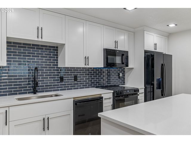 2180 Nw 3RD St, Gresham, OR 97030