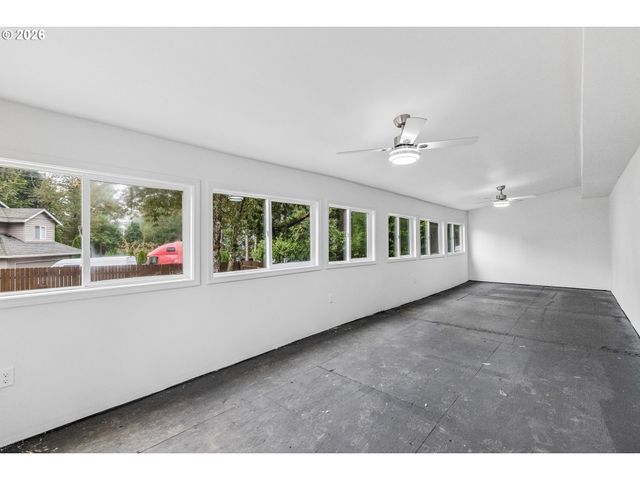 2180 Nw 3RD St, Gresham, OR 97030