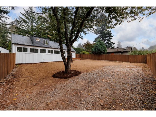 2180 Nw 3RD St, Gresham, OR 97030