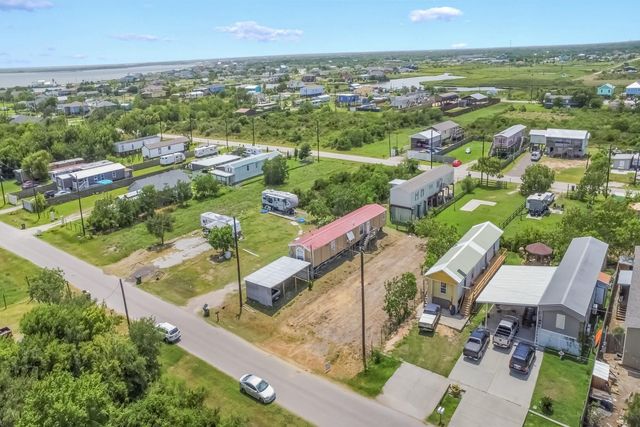 626 15th Street, San Leon, TX 77539