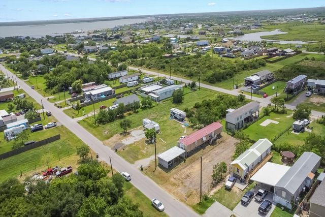 626 15th Street, San Leon, TX 77539