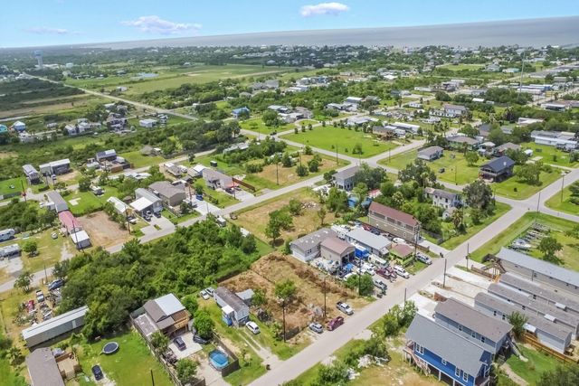 626 15th Street, San Leon, TX 77539