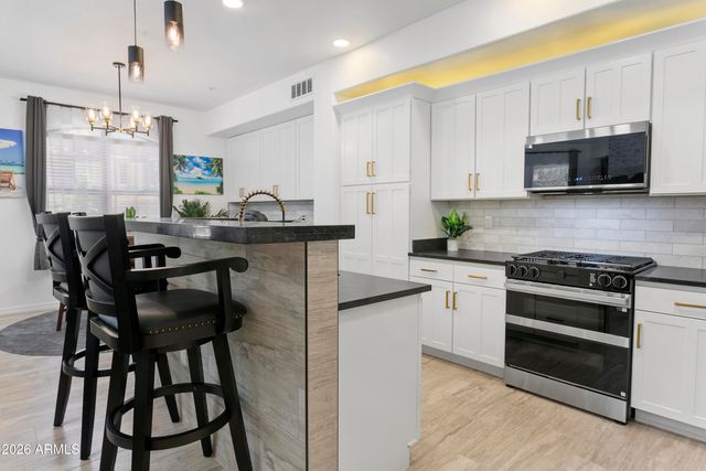7601 E INDIAN BEND Road 1017, Scottsdale, AZ 85250