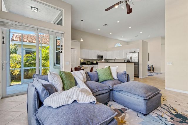 12123 NW 15th Ct, Coral Springs, FL 33071