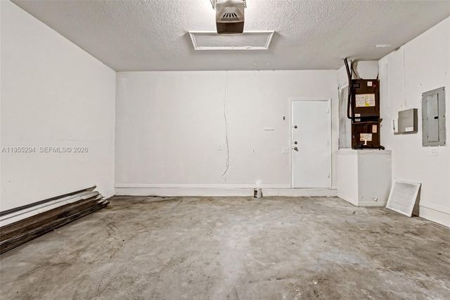 12123 NW 15th Ct, Coral Springs, FL 33071