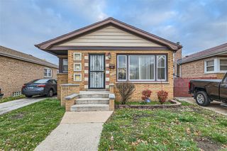 12755 S BISHOP Street, Calumet Park, IL 60827