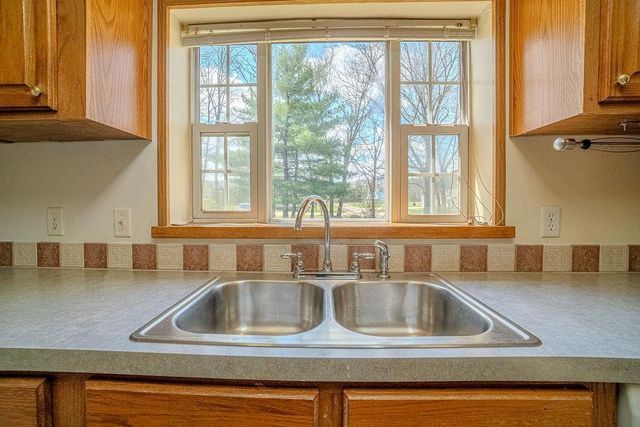 412 Hillwood Lane, Friendship, WI 53934