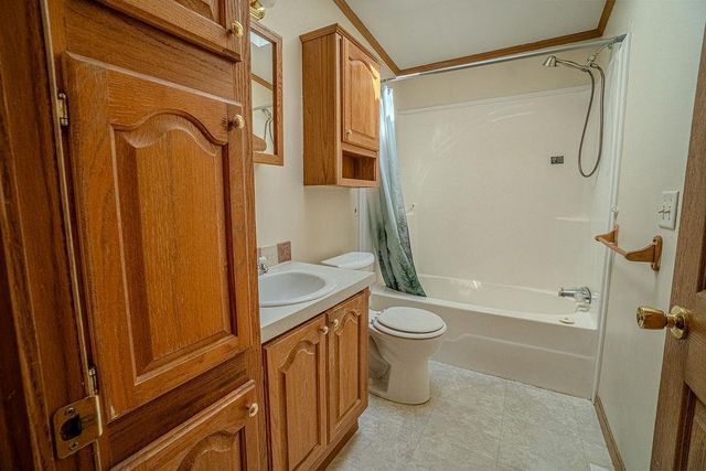 412 Hillwood Lane, Friendship, WI 53934