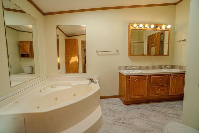 412 Hillwood Lane, Friendship, WI 53934
