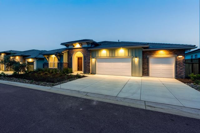 8226 Iron Creek Drive, Friant, CA 93626