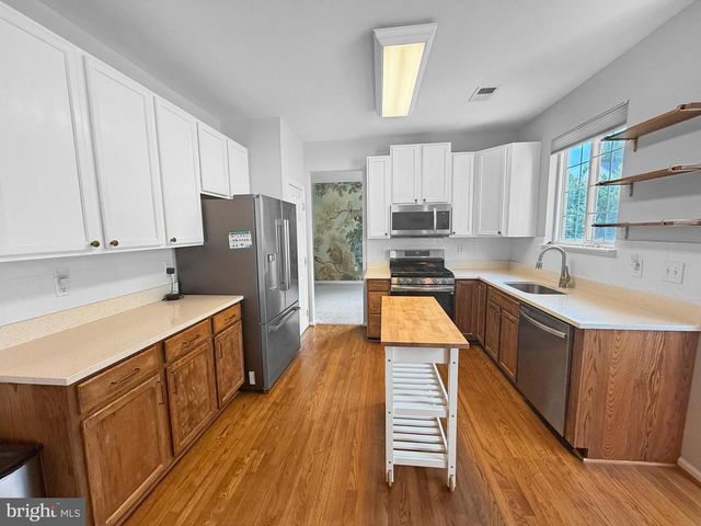12519 ROYAL CROWN DR, Germantown, MD 20876