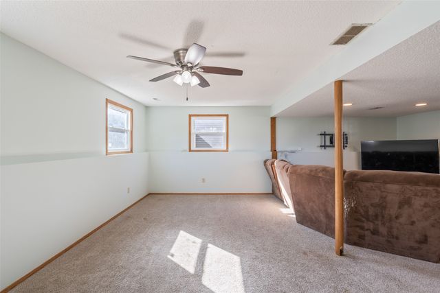 3619 SE 20th Street, Des Moines, IA 50320