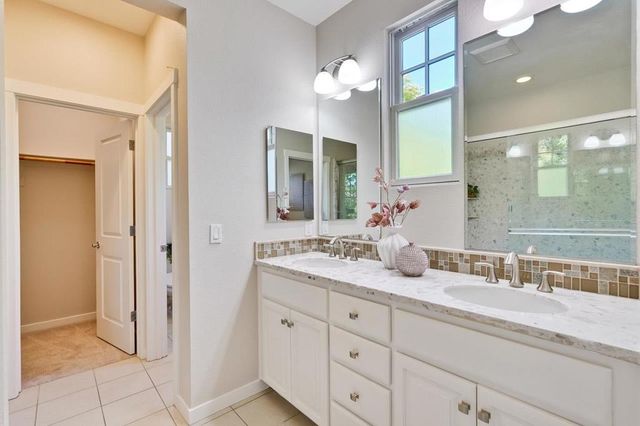 201 Pine Way, Mountain View, CA 94041