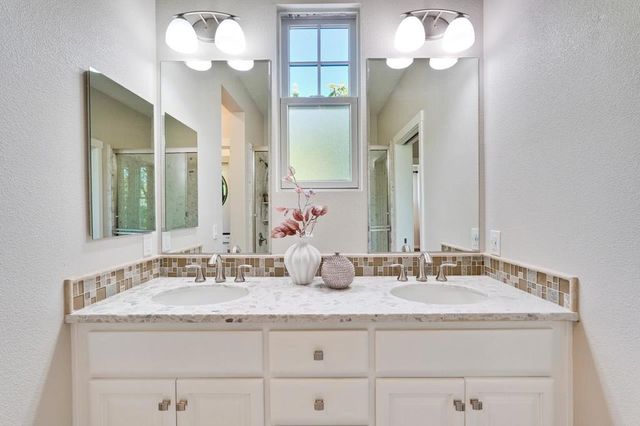 201 Pine Way, Mountain View, CA 94041