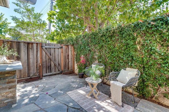 201 Pine Way, Mountain View, CA 94041
